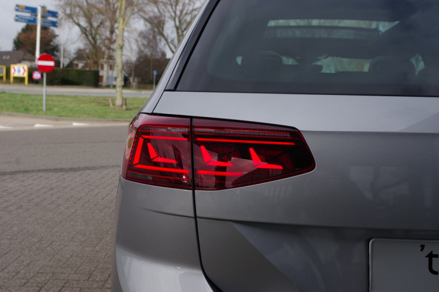 Volkswagen Passat Variant 1.4 TSI PHEV GTE 218 PK BNS, Panoramadak, Trekhaak, Memory, Head-Up, Matrix-LED, Camera