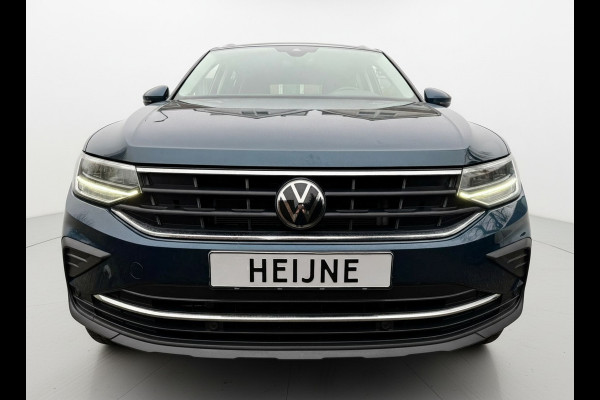 Volkswagen Tiguan E-HYBRID 245PK DSG LIFE TREKHAAK/NAVI/STUURVERW.