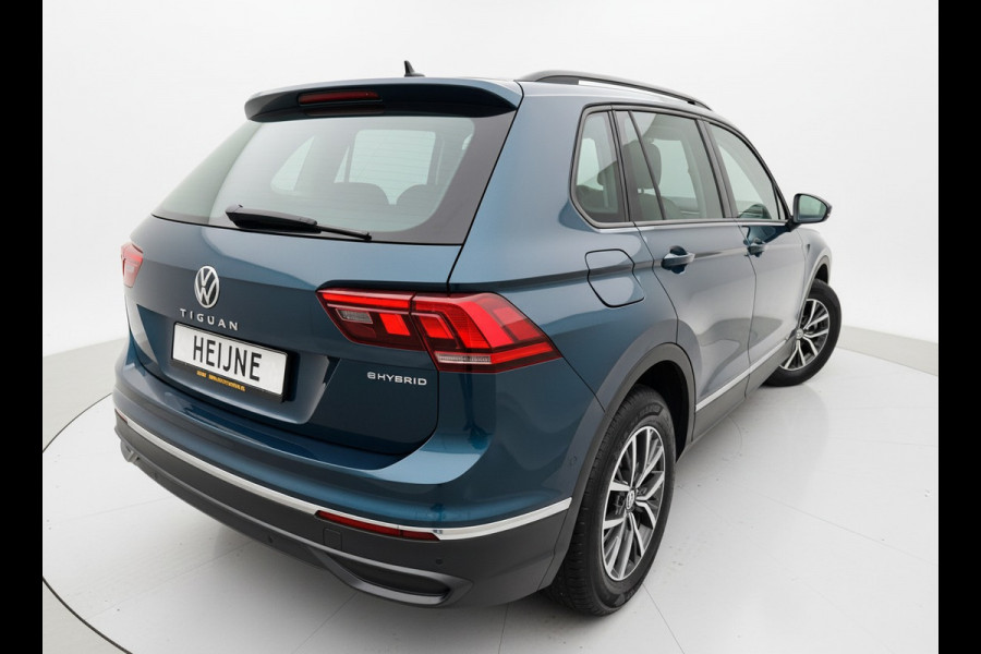Volkswagen Tiguan E-HYBRID 245PK DSG LIFE TREKHAAK/NAVI/STUURVERW.