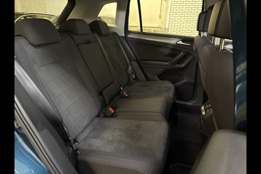 Volkswagen Tiguan E-HYBRID 245PK DSG LIFE TREKHAAK/NAVI/STUURVERW.