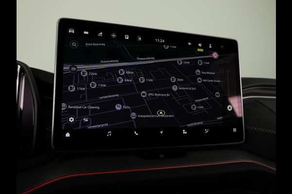 Škoda Kodiaq Sportline Business PHEV 1.5 TSI 204 pk 6 versn. DSG | Panoramadak | Wegklapbare trekhaak | Light & view pakket