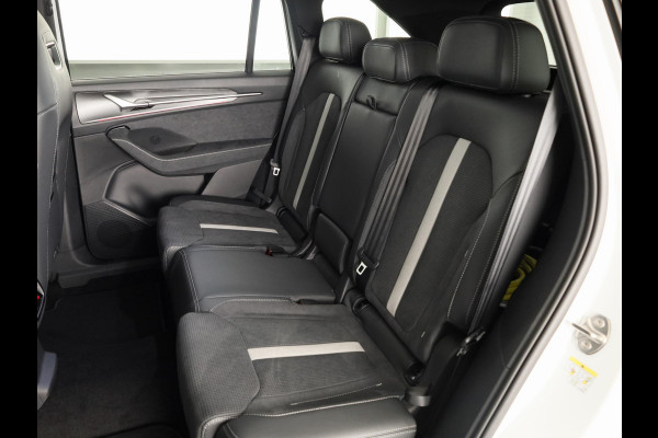 Škoda Kodiaq Sportline Business PHEV 1.5 TSI 204 pk 6 versn. DSG | Panoramadak | Wegklapbare trekhaak | Light & view pakket