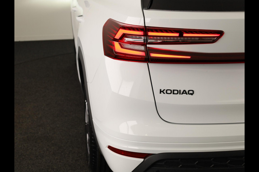 Škoda Kodiaq Sportline Business PHEV 1.5 TSI 204 pk 6 versn. DSG | Panoramadak | Wegklapbare trekhaak | Light & view pakket