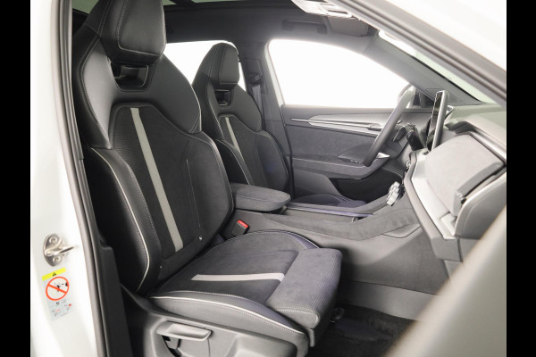 Škoda Kodiaq Sportline Business PHEV 1.5 TSI 204 pk 6 versn. DSG | Panoramadak | Wegklapbare trekhaak | Light & view pakket