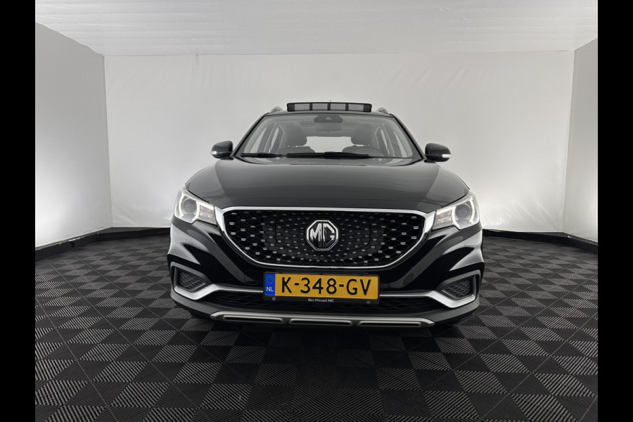 MG ZS EV Luxury 45 kWh INCL-BTW) Aut. *PANO | LEATHER | CCS-FASTLOADER | KEYLESS | NAVI-FULLMAP | ADAPTIVE-CRUISE | CAMERA | HEATED-SPORTSEATS | CARPLAY | BLINDSPOT | DAB | LANE-ASSIST | 17''ALU*