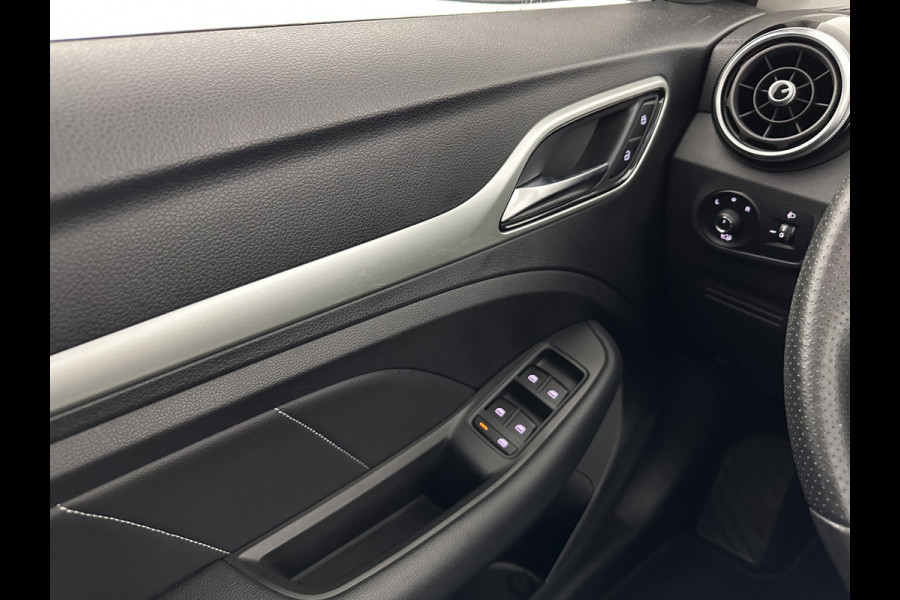 MG ZS EV Luxury 45 kWh INCL-BTW) Aut. *PANO | LEATHER | CCS-FASTLOADER | KEYLESS | NAVI-FULLMAP | ADAPTIVE-CRUISE | CAMERA | HEATED-SPORTSEATS | CARPLAY | BLINDSPOT | DAB | LANE-ASSIST | 17''ALU*