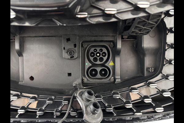 MG ZS EV Luxury 45 kWh INCL-BTW) Aut. *PANO | LEATHER | CCS-FASTLOADER | KEYLESS | NAVI-FULLMAP | ADAPTIVE-CRUISE | CAMERA | HEATED-SPORTSEATS | CARPLAY | BLINDSPOT | DAB | LANE-ASSIST | 17''ALU*