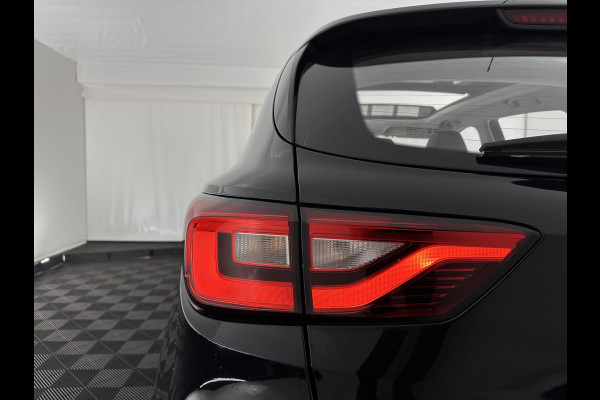 MG ZS EV Luxury 45 kWh INCL-BTW) Aut. *PANO | LEATHER | CCS-FASTLOADER | KEYLESS | NAVI-FULLMAP | ADAPTIVE-CRUISE | CAMERA | HEATED-SPORTSEATS | CARPLAY | BLINDSPOT | DAB | LANE-ASSIST | 17''ALU*