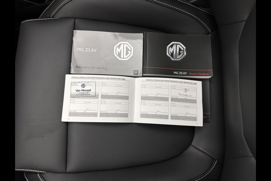 MG ZS EV Luxury 45 kWh INCL-BTW) Aut. *PANO | LEATHER | CCS-FASTLOADER | KEYLESS | NAVI-FULLMAP | ADAPTIVE-CRUISE | CAMERA | HEATED-SPORTSEATS | CARPLAY | BLINDSPOT | DAB | LANE-ASSIST | 17''ALU*