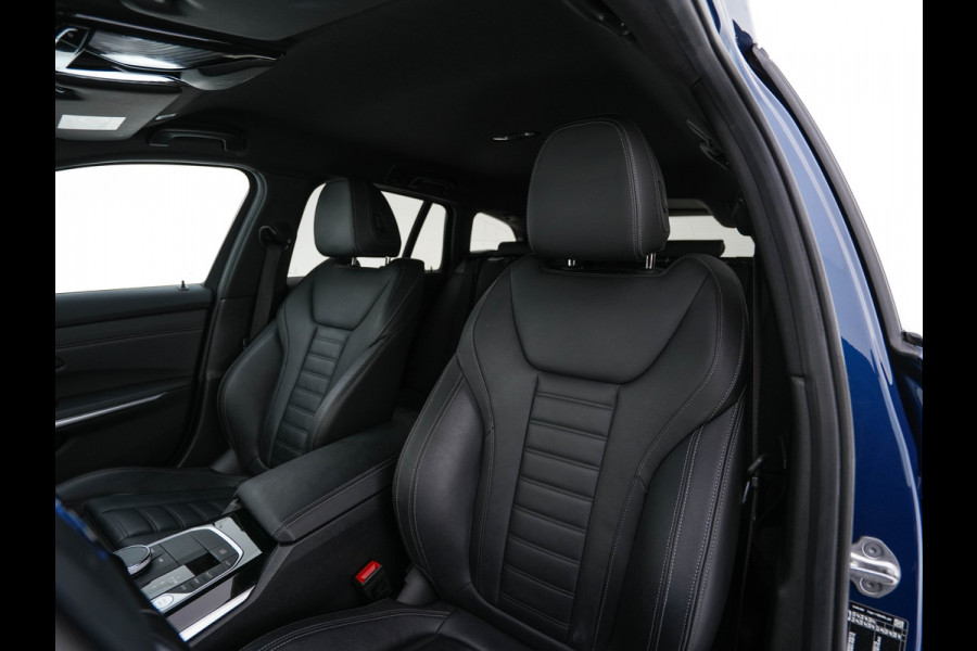 BMW 3 Serie Touring 320e Business Edition Plus [Plug-In] (INCL-BTW) Aut. *LEATHER | FULL-LED | HEATED-SPORTSEATS | DIGI-COCKPIT | HIFI-SOUND | NAVI-FULLMAP | PRIVACYGLASS | PDC | AMBIENTLIGHT | DAB | KEYLESS | TOWBAR | 17"ALU* *