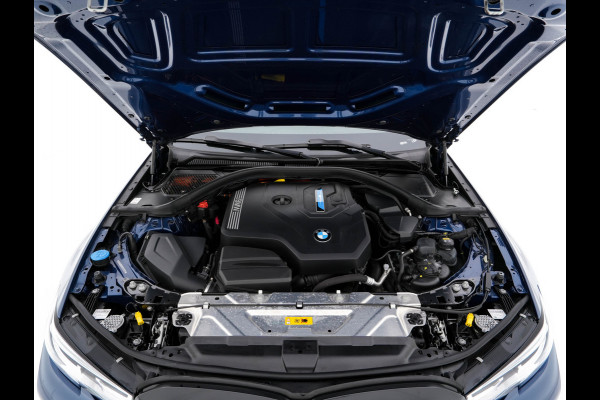 BMW 3 Serie Touring 320e Business Edition Plus [Plug-In] (INCL-BTW) Aut. *LEATHER | FULL-LED | HEATED-SPORTSEATS | DIGI-COCKPIT | HIFI-SOUND | NAVI-FULLMAP | PRIVACYGLASS | PDC | AMBIENTLIGHT | DAB | KEYLESS | TOWBAR | 17"ALU* *