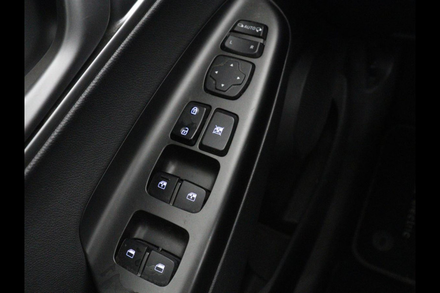 Hyundai Kona EV Premium 64 kWh | SOH 95% | Stoelventilatie | Leder | Head-Up | Warmtepomp | Camera | Achterbankverwarming | Carplay | Navigatie | Adaptive cruise | Keyless | Parkeerhulp