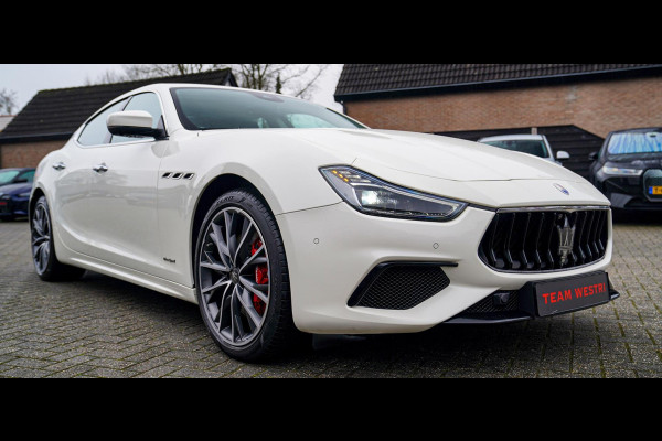 Maserati Ghibli 3.0 V6 S Q4 GranLusso | 360 camera | Schuif/kanteldak | Luxe Leder | Origineel NL |Adaptieve Cruise | Lane Assist