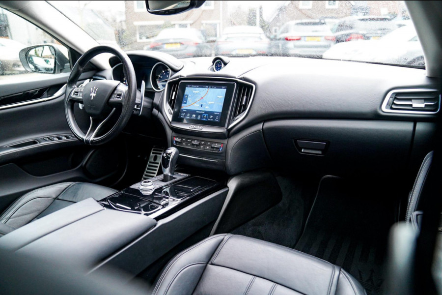Maserati Ghibli 3.0 V6 S Q4 GranLusso | 360 camera | Schuif/kanteldak | Luxe Leder | Origineel NL |Adaptieve Cruise | Lane Assist