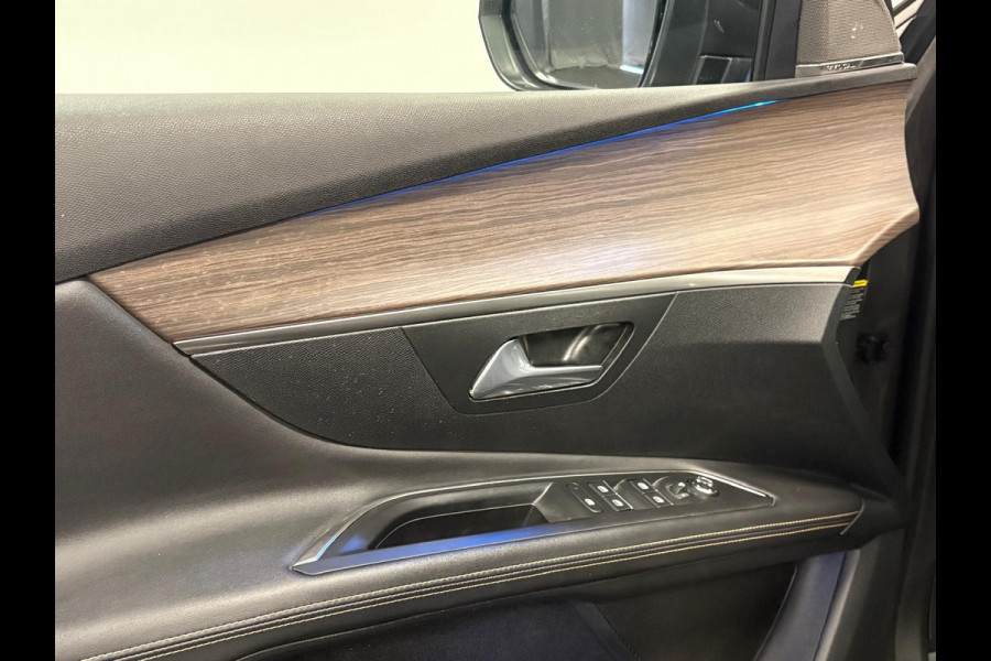 Peugeot 3008 1.6 Hybrid4 300PK GT*Pano*Leder*Winter-Pakket*Xenon*Trekhaak*PDC*
