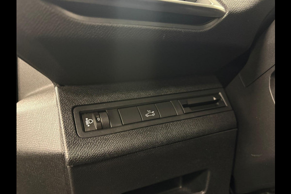 Peugeot 3008 1.6 e-THP Blue Lease Premium*Pano*LED*Cruise-Control*Leder*Camera*