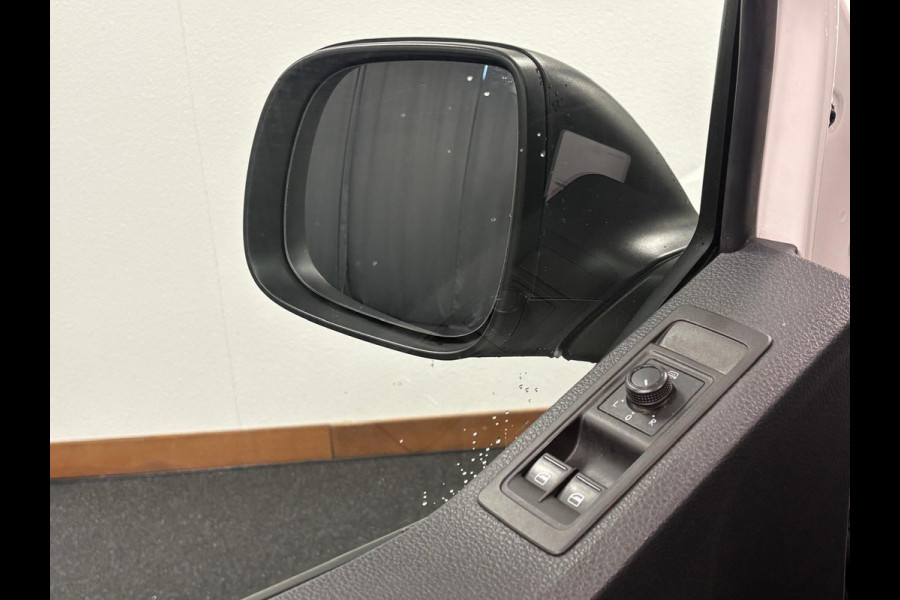 Volkswagen Transporter 2.0 TDI L2H*NAP*Cruise-Control*PDC*Trekhaak*Navi*