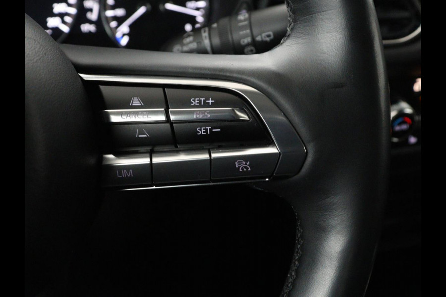 Mazda CX-30 2.0 e-SkyActiv-G M Hybrid Comfort | Stoel & stuurverwarming | Head-Up | Adaptive cruise | Camera | Carplay | Full LED | Navigatie | Climate control | Keyless | DAB