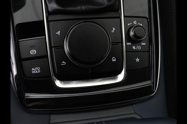 Mazda CX-30 2.0 e-SkyActiv-G M Hybrid Comfort | Stoel & stuurverwarming | Head-Up | Adaptive cruise | Camera | Carplay | Full LED | Navigatie | Climate control | Keyless | DAB