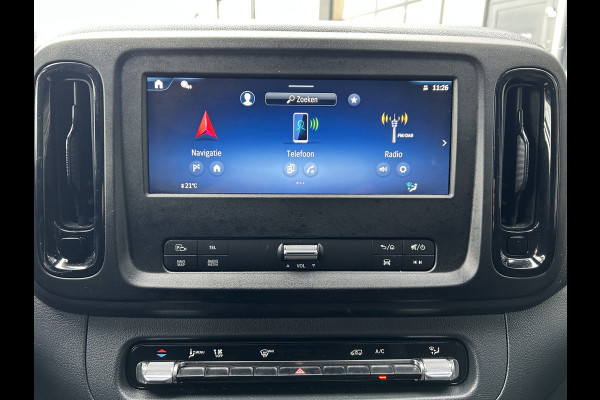 Mercedes-Benz Vito 116 CDI L3 Pro Facelift / 2500KG Trekhaak / MBUX / Camera / Navigatie / Cruise control / Airco / LMV