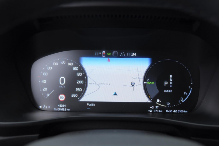 Volvo XC40 T4 211PK Automaat Plug-in hybrid Core Bright / Apple carplay / Parkeersensoren met camera / Stoelverwarming / Elektrische achterklep / Keyless entry / Parkeersensoren met camera