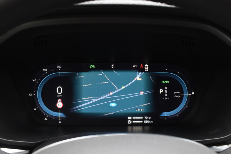 Volvo XC60 T6 350PK Automaat Plug-in Hybrid AWD Ultra Dark / Navigatie / Adaptieve Cruise control / Head Up-Display / Panorama dak / Leder / Elektrische stoelen / 360 Camera / Trekhaak / 20" Velgen