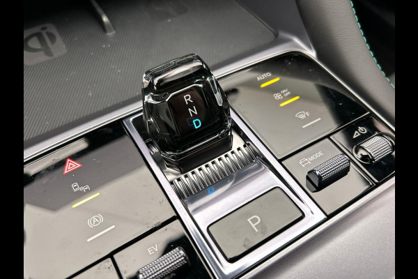 BYD SEAL U 1.5 DM-i FWD Boost PHEV ** 10 STUK OP VOORRAAD ** 218PK Pano/Dak, Head/Up Adapt.Cruise/Control,360-Camera, NEW, BTW!!