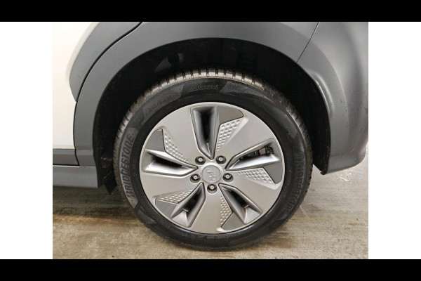 Hyundai Kona EV Comfort 64 kWh | 44400 Km !