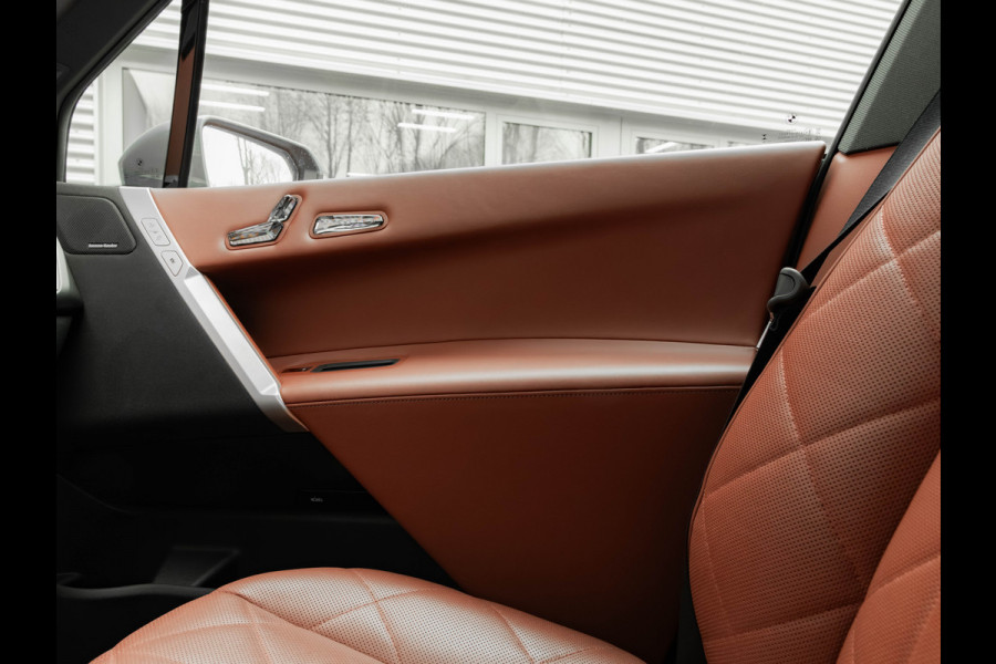 BMW iX xDrive50 - Luchtvering - Pano - Stoelventilatie - Driving Ass Prof - Head-up