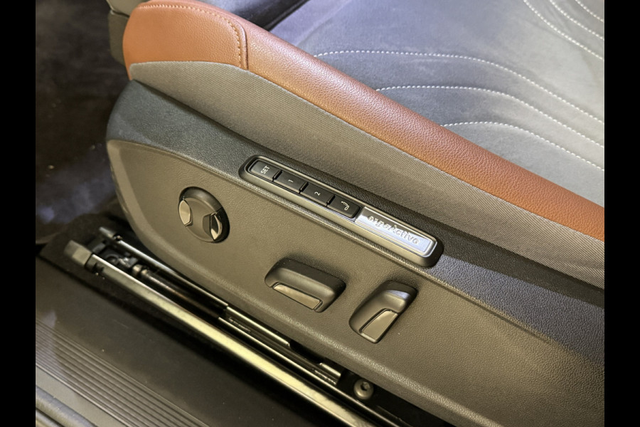 Volkswagen ID.4 First Max 77 kWh | SoH 90% | Panoramakdak | Elek. Trekhaak | Stoel/stuurverw. | ACC | 21''inch | Camera