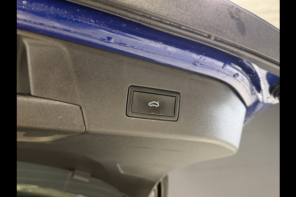 Volkswagen ID.4 First Max 77 kWh | SoH 90% | Panoramakdak | Elek. Trekhaak | Stoel/stuurverw. | ACC | 21''inch | Camera