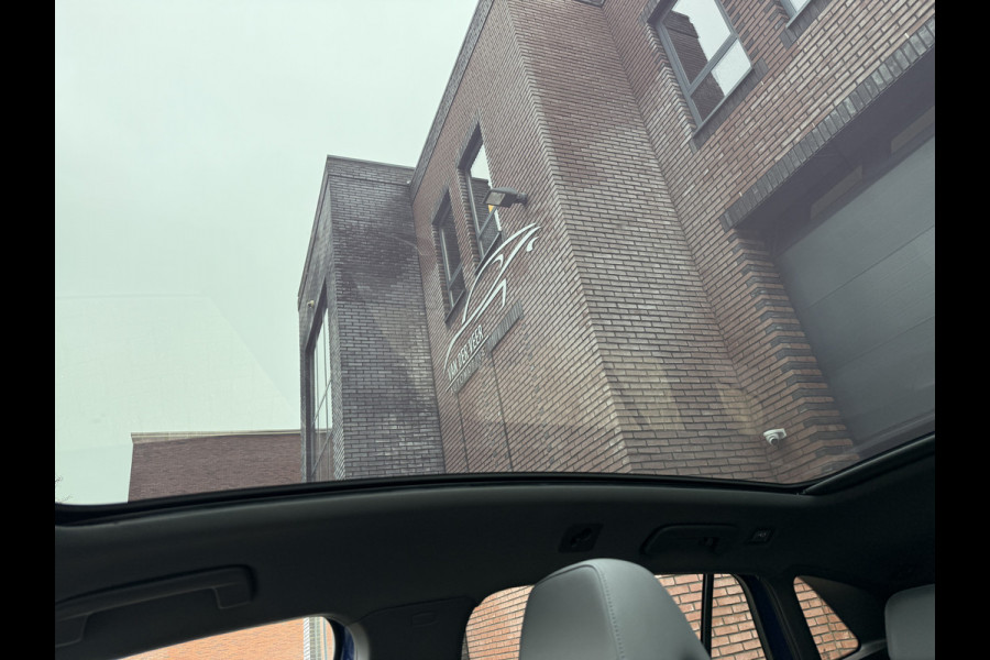 Volkswagen ID.4 First Max 77 kWh | SoH 90% | Panoramakdak | Elek. Trekhaak | Stoel/stuurverw. | ACC | 21''inch | Camera