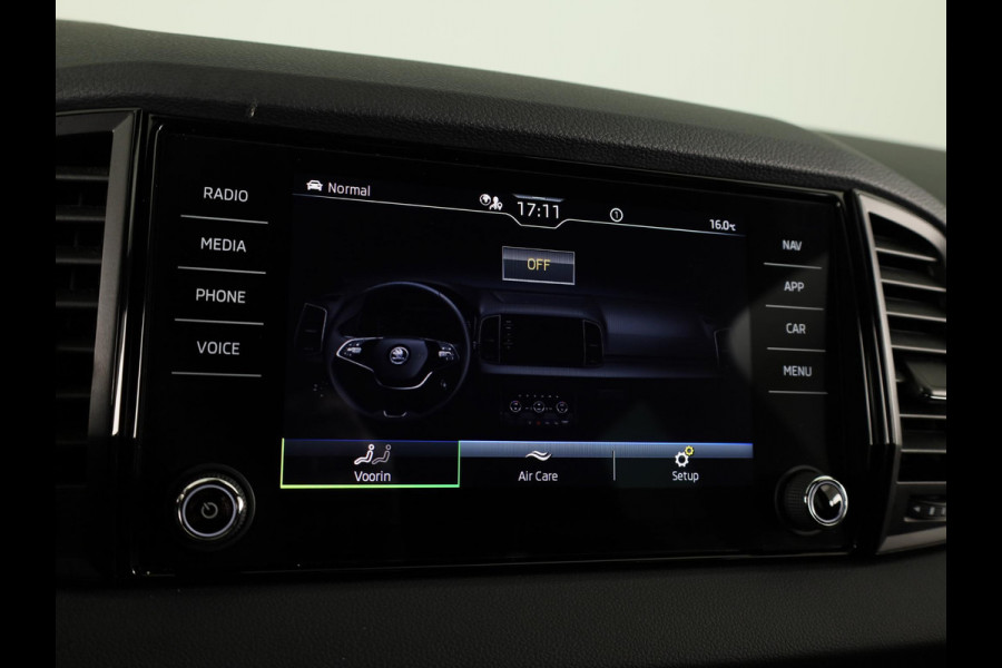 Škoda Karoq 1.5 TSI Sportline Business 150pk | Dode hoek sensoren | Adaptive Cruise Control | Elektrische achterklep |