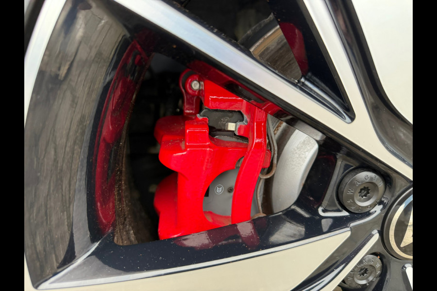 Volkswagen Golf 1.4 eHybrid GTE 245 Pk / Navi / Climate / Sfeerverlichting / Cruise, Camera Full Led.