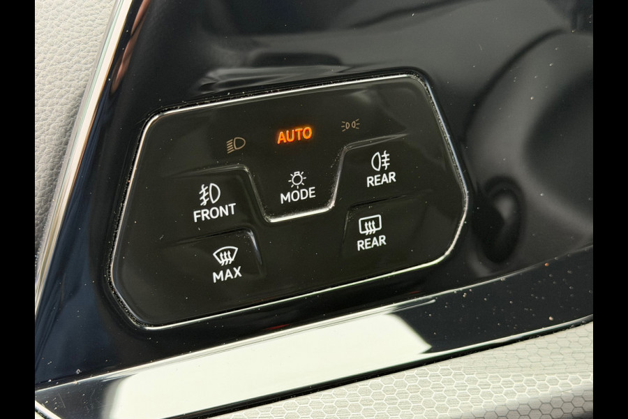 Volkswagen Golf 1.4 eHybrid GTE 245 Pk / Navi / Climate / Sfeerverlichting / Cruise, Camera Full Led.