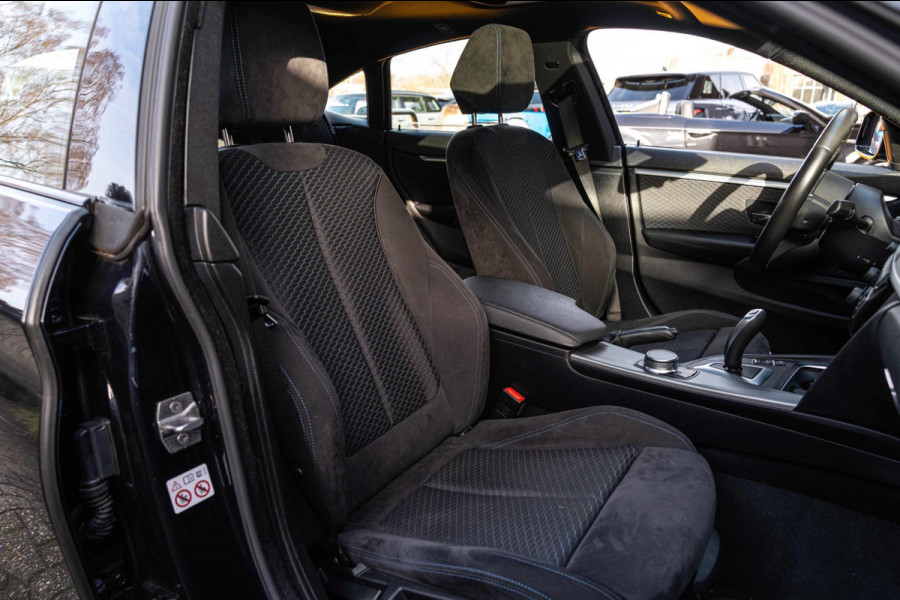 BMW 4 Serie Gran Coupé 418i Executive Edition 136 PK | M-Pakket | Carbon Zwart | Schuifdak | Camera | 18''