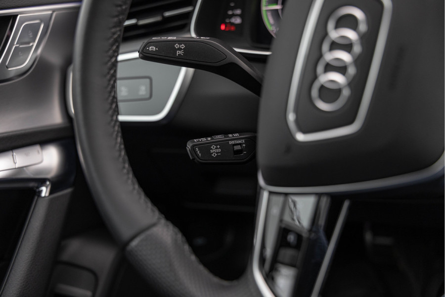 Audi A6 Avant 55 TFSI e 367pk Quattro Competition S-line Pano HD-matrix ACC