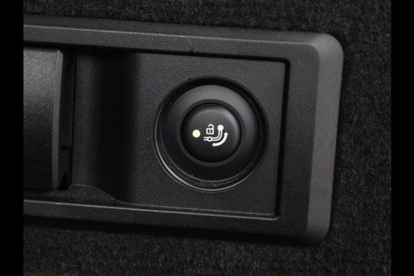 BMW 4 Serie Gran Coupé 420i Edition Plus | Trekhaak | Stoelverwarming | Memory | Carplay | Leder | Navigatie | Camera | Achterbankverwarming | Keyless | Full LED | Sportstoelen