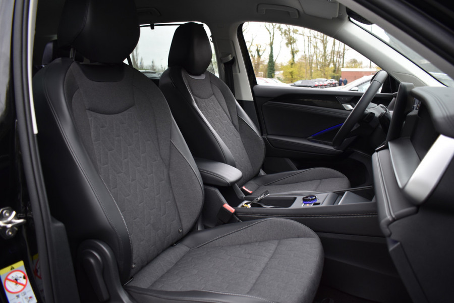 Volkswagen Tayron 1.5 eTSI 150PK DSG LIFE 7-PERSOONS/TREKHAAK/360CAMERA FABRIEKS GARANTIE