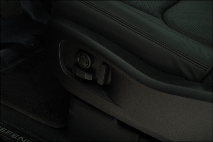 Land Rover Defender 110 2.0 P300e X-Dynamic HSE > 300pk/Black pakket/Head-up/22inch/Trekhaak/Smart View...