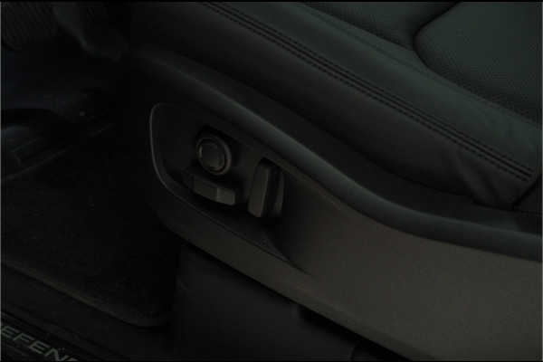 Land Rover Defender 110 2.0 P300e X-Dynamic HSE > 300pk/Black pakket/Head-up/22inch/Trekhaak/Smart View...
