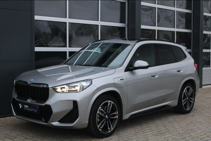 BMW X1 XDrive30e M-Sport Shadow | Pano | ACC | Memory | Massage | HUD | HK | Elek. Trekhaak