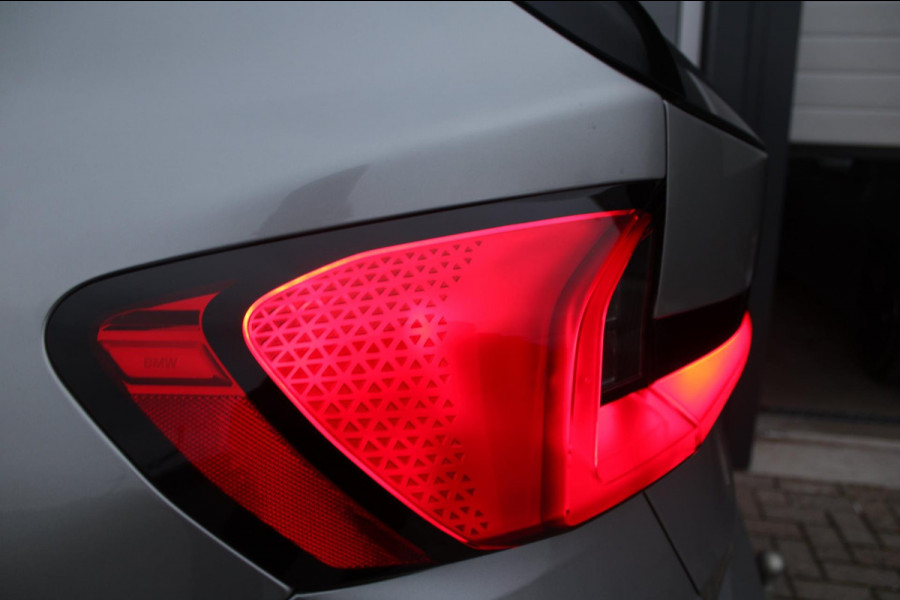 BMW X1 XDrive30e M-Sport Shadow | Pano | ACC | Memory | Massage | HUD | HK | Elek. Trekhaak