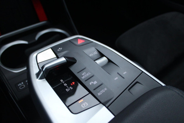 BMW X1 XDrive30e M-Sport Shadow | Pano | ACC | Memory | Massage | HUD | HK | Elek. Trekhaak