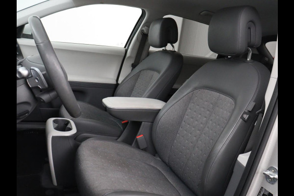 Hyundai IONIQ 5 Connect 58 kWh | SOH 100% | Stoelverwarming | Adaptive cruise | Bose Sound | Camera | Carplay | Half leder | Vehicle-to-load | Keyless | Navigatie | Full LED