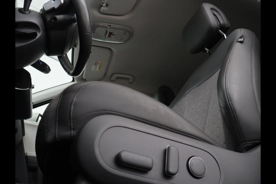 Hyundai IONIQ 5 Connect 58 kWh | SOH 100% | Stoelverwarming | Adaptive cruise | Bose Sound | Camera | Carplay | Half leder | Vehicle-to-load | Keyless | Navigatie | Full LED