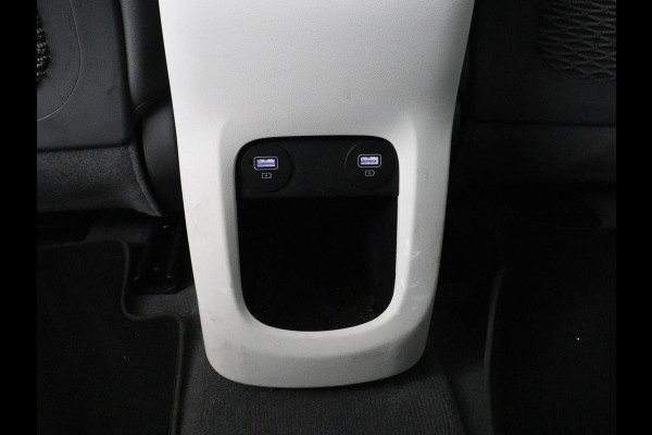 Hyundai IONIQ 5 Connect 58 kWh | SOH 100% | Stoelverwarming | Adaptive cruise | Bose Sound | Camera | Carplay | Half leder | Vehicle-to-load | Keyless | Navigatie | Full LED