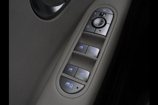 Hyundai IONIQ 5 Connect 58 kWh | SOH 100% | Stoelverwarming | Adaptive cruise | Bose Sound | Camera | Carplay | Half leder | Vehicle-to-load | Keyless | Navigatie | Full LED