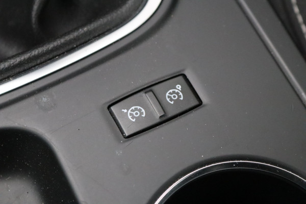 Renault Mégane 1.3 TCe 116PK Limited Navigatie/Camera/Stoelverwaring/Cruise-control