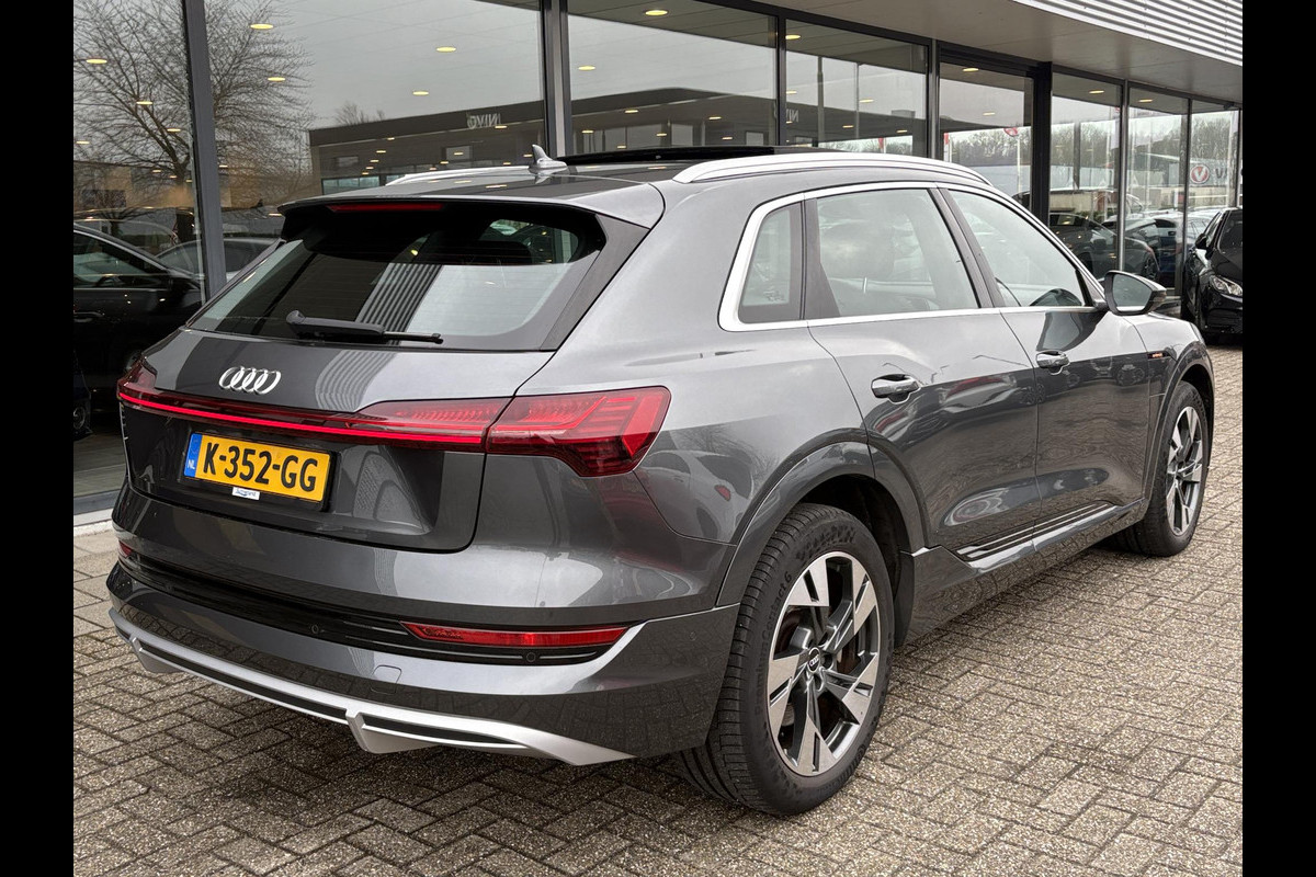 Audi e-tron 55 quattro S edition 95 kWh | Panoramadak | Stoelverwarming | Luchtvering | Memory Seats | ACC | B&O |